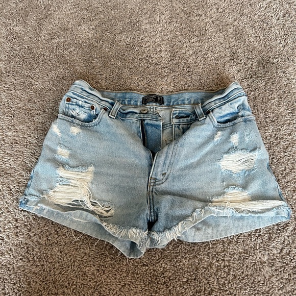 Abercrombie & Fitch Pants - Abercrombie high rise shorts
